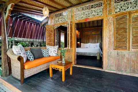 Rumah Elfi: daybed in front of the second bedroom