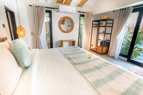 Villa Mint Satu: bright third bedroom